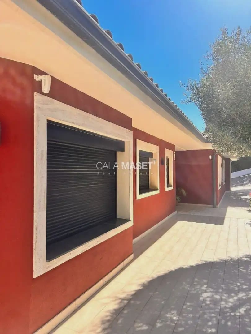 5 soverom Villa til salgs i Santa Cristina d'Aro med svømmebasseng garasje - € 2 500 000 (Ref: 9890865)