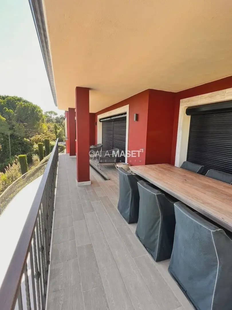 5 soverom Villa til salgs i Santa Cristina d'Aro med svømmebasseng garasje - € 2 500 000 (Ref: 9890865)