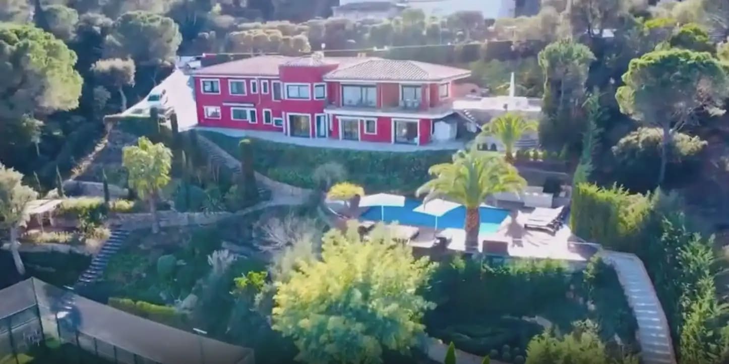 5 soverom Villa til salgs i Santa Cristina d'Aro med svømmebasseng garasje - € 2 500 000 (Ref: 9890865)