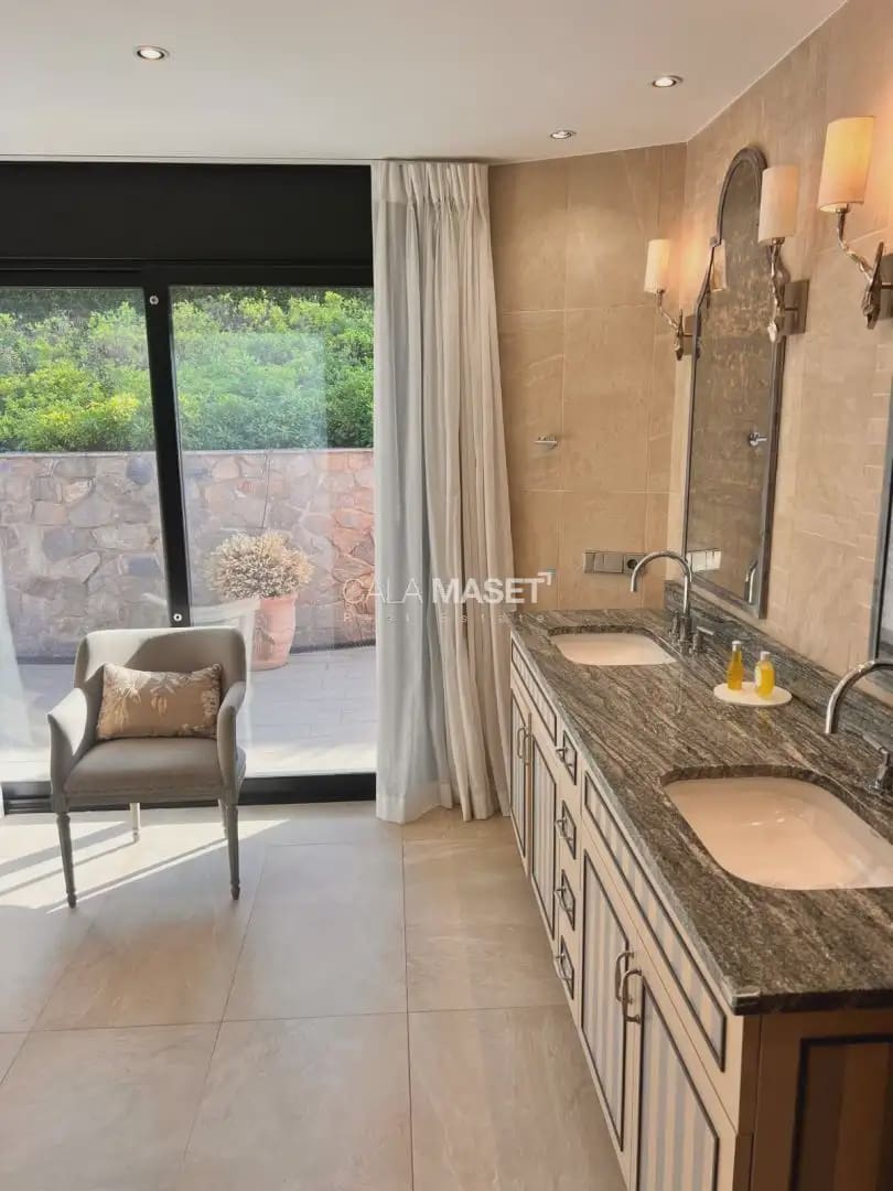 5 soverom Villa til salgs i Santa Cristina d'Aro med svømmebasseng garasje - € 2 500 000 (Ref: 9890865)