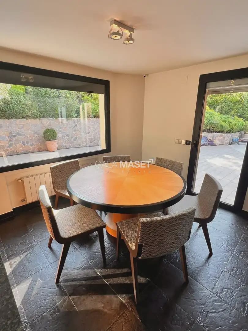 5 soverom Villa til salgs i Santa Cristina d'Aro med svømmebasseng garasje - € 2 500 000 (Ref: 9890865)