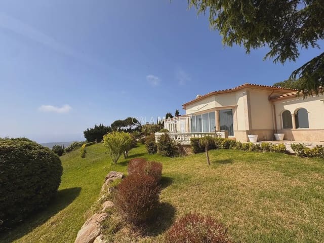 Chalet de 8 habitaciones en Castell d'Aro, Castell-Platja d'Aro en venta con piscina garaje - 2.800.000 € (Ref: 9890866)