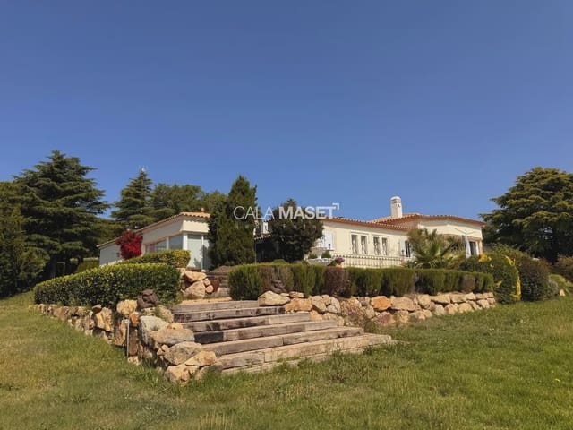 Chalet de 8 habitaciones en Castell d'Aro, Castell-Platja d'Aro en venta con piscina garaje - 2.800.000 € (Ref: 9890866)