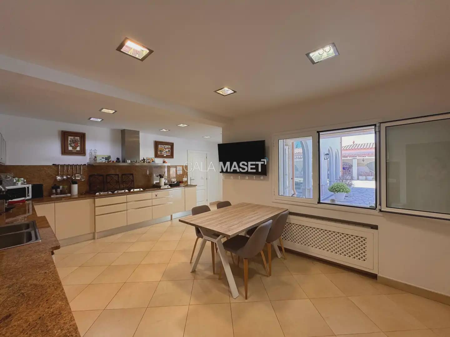 8 quarto Moradia para venda em Castell-Platja d'Aro com piscina garagem - 2 800 000 € (Ref: 9890866)