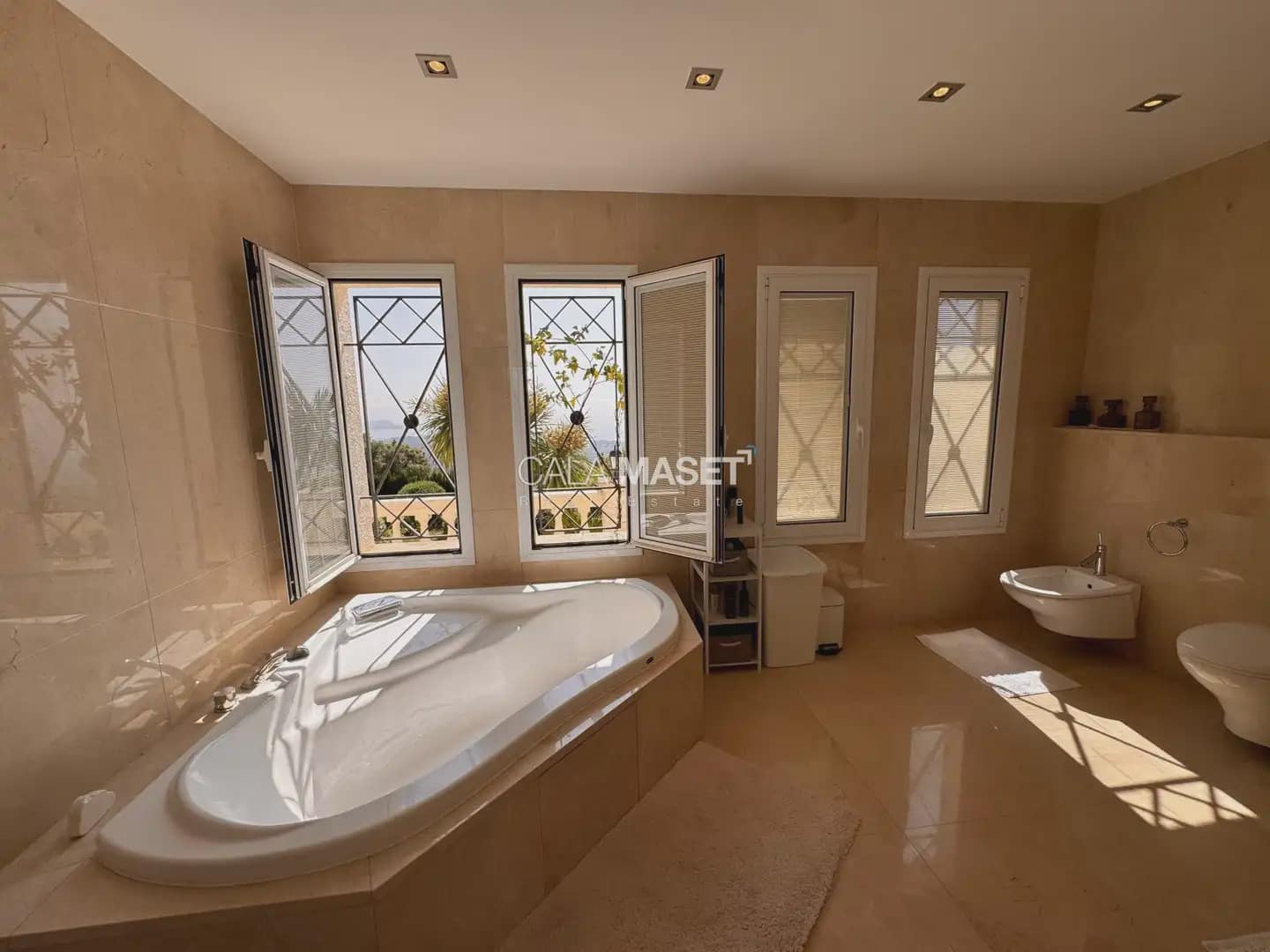 8 quarto Moradia para venda em Castell-Platja d'Aro com piscina garagem - 2 800 000 € (Ref: 9890866)