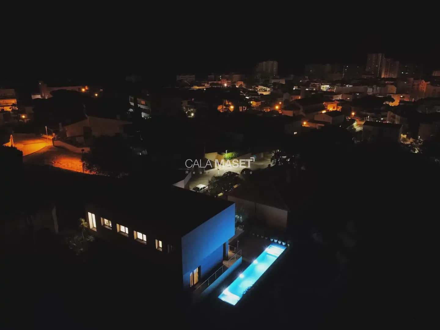 6 quarto Moradia para arrendar em Platja d'Aro com piscina garagem - 9 900 € (Ref: 9890868)