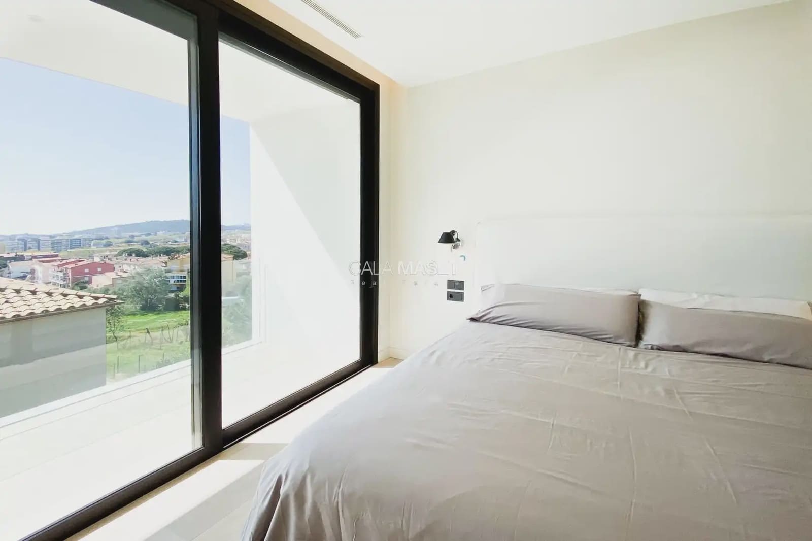 6 quarto Moradia para arrendar em Platja d'Aro com piscina garagem - 9 900 € (Ref: 9890868)