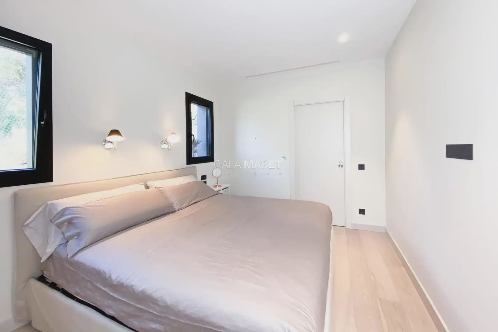 6 quarto Moradia para arrendar em Platja d'Aro com piscina garagem - 9 900 € (Ref: 9890868)