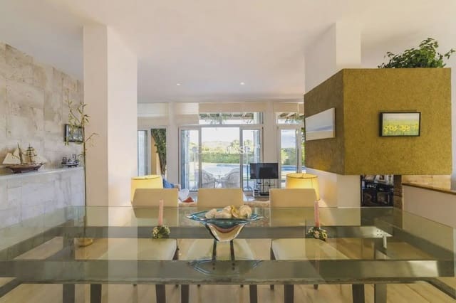 Chalet de 7 habitaciones en S'Agaro, Castell-Platja d'Aro en venta con piscina garaje - 5.300.000 € (Ref: 9890869)