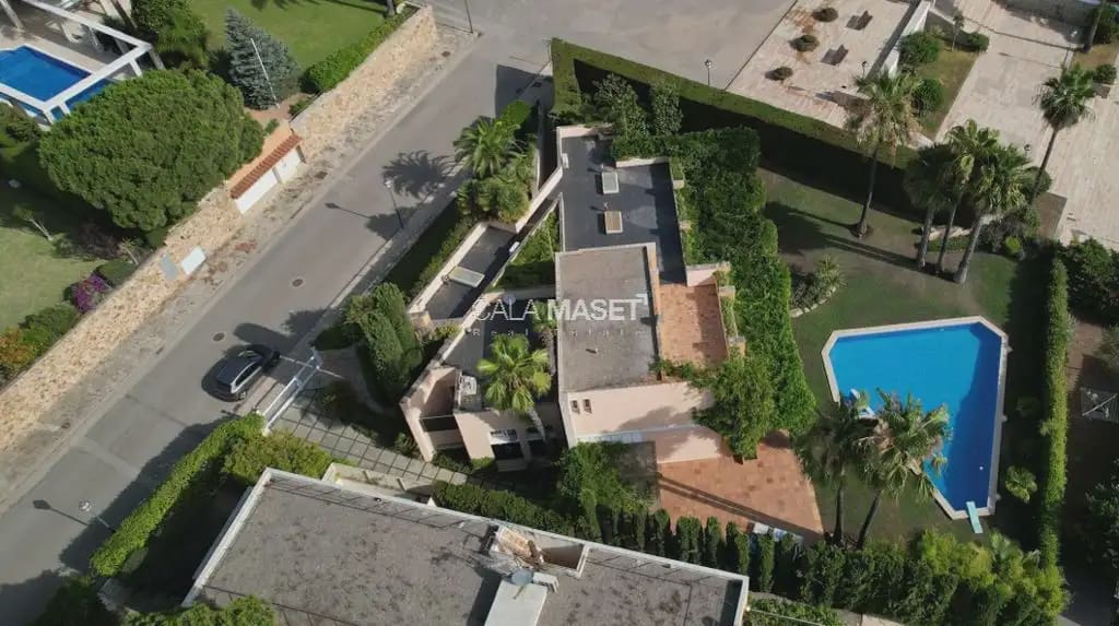 Chalet de 7 habitaciones en S'Agaro en venta con piscina garaje - 5.300.000 € (Ref: 9890869)