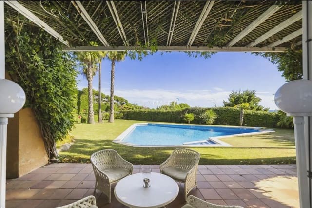 Chalet de 7 habitaciones en S'Agaro, Castell-Platja d'Aro en venta con piscina garaje - 5.300.000 € (Ref: 9890869)