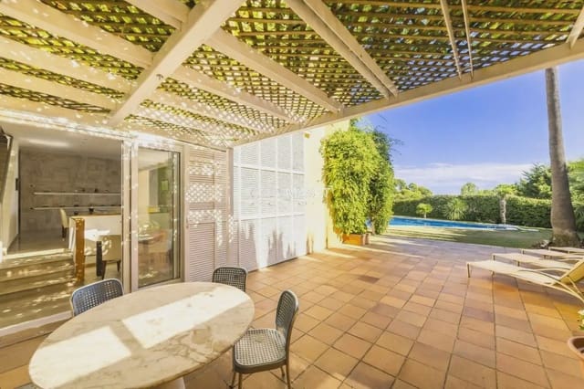 Chalet de 7 habitaciones en S'Agaro, Castell-Platja d'Aro en venta con piscina garaje - 5.300.000 € (Ref: 9890869)