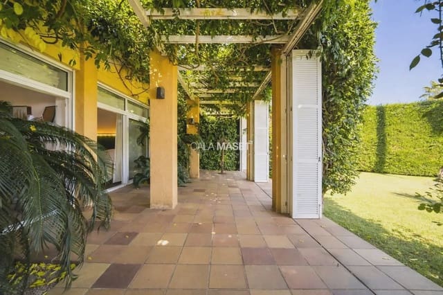 Chalet de 7 habitaciones en S'Agaro, Castell-Platja d'Aro en venta con piscina garaje - 5.300.000 € (Ref: 9890869)