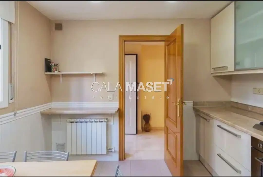 4 soveværelse Byhus til salg i Platja d'Aro med garage - € 500.000 (Ref: 9890870)