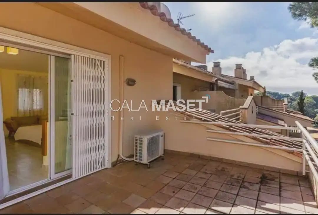 4 soveværelse Byhus til salg i Platja d'Aro med garage - € 500.000 (Ref: 9890870)