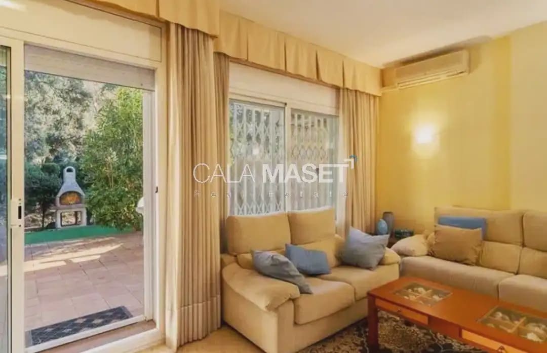4 soveværelse Byhus til salg i Platja d'Aro med garage - € 500.000 (Ref: 9890870)