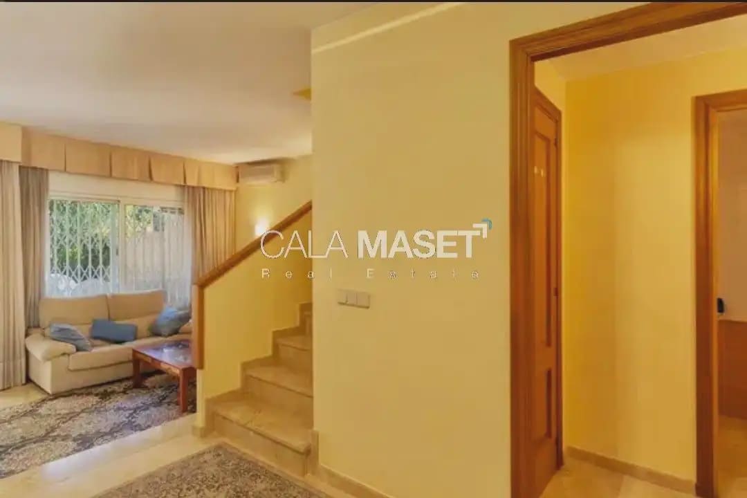 4 soveværelse Byhus til salg i Platja d'Aro med garage - € 500.000 (Ref: 9890870)