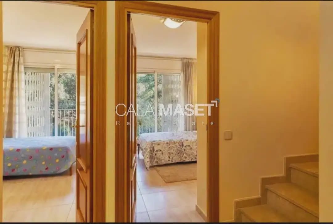4 soveværelse Byhus til salg i Platja d'Aro med garage - € 500.000 (Ref: 9890870)