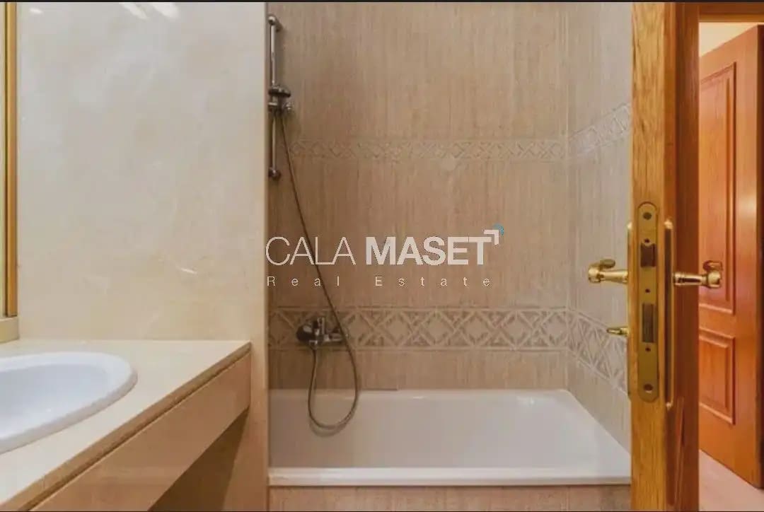 4 soveværelse Byhus til salg i Platja d'Aro med garage - € 500.000 (Ref: 9890870)