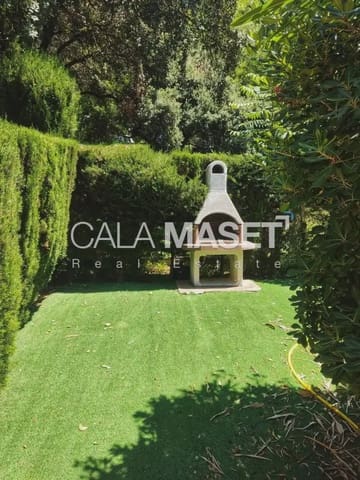 4 soveværelse Byhus til salg i Platja d'Aro, Castell-Platja d'Aro med garage - € 500.000 (Ref: 9890870)
