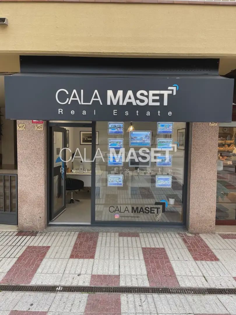 4 soveværelse Byhus til salg i Platja d'Aro med garage - € 500.000 (Ref: 9890870)