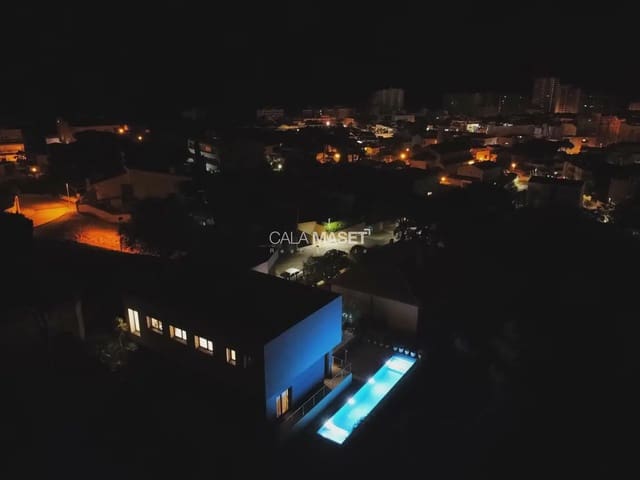 6 quarto Moradia para venda em Platja d'Aro, Castell-Platja d'Aro com piscina garagem - 2 995 000 € (Ref: 9890871)