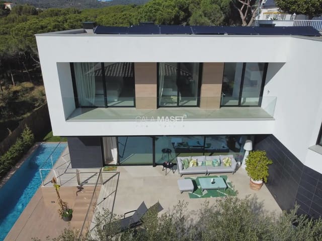 6 quarto Moradia para venda em Platja d'Aro, Castell-Platja d'Aro com piscina garagem - 2 995 000 € (Ref: 9890871)