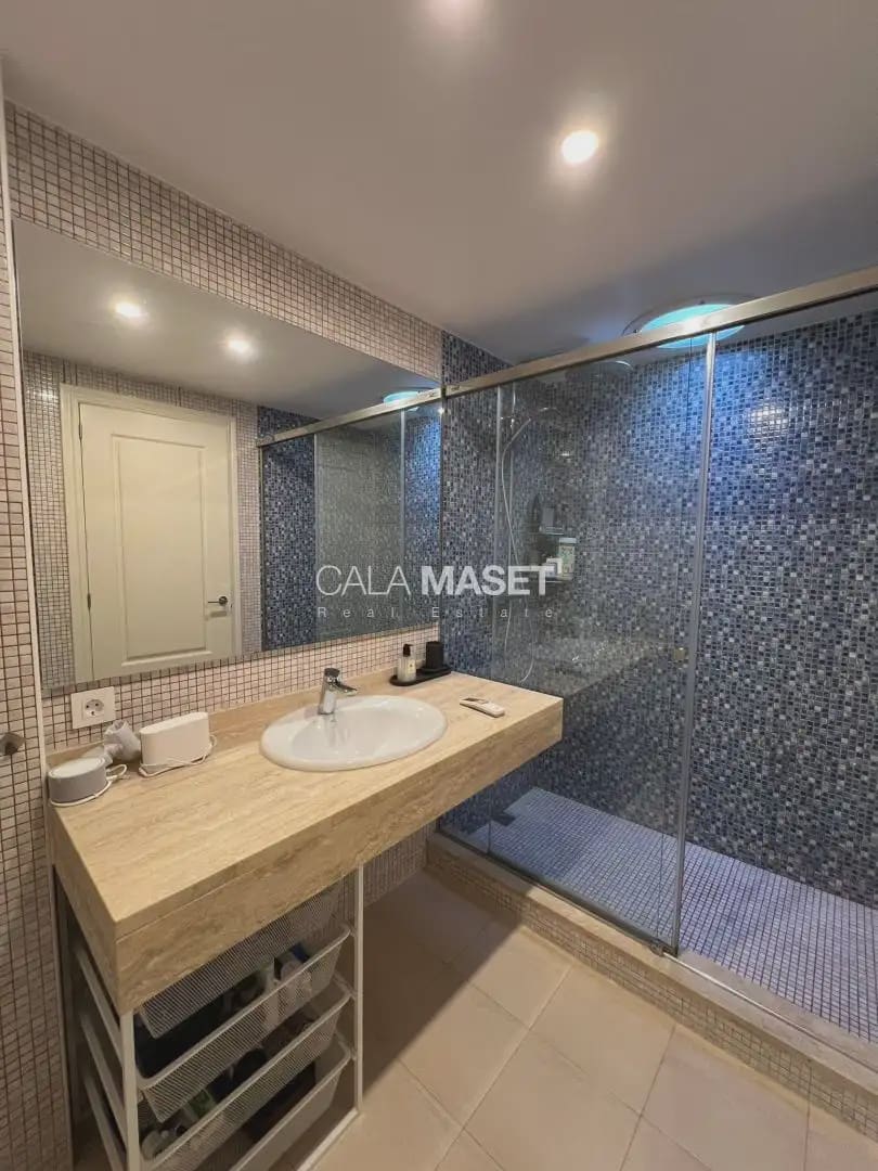 6 bedroom Villa for sale in Sant Feliu de Guixols with pool garage - € 1,800,000 (Ref: 9890875)