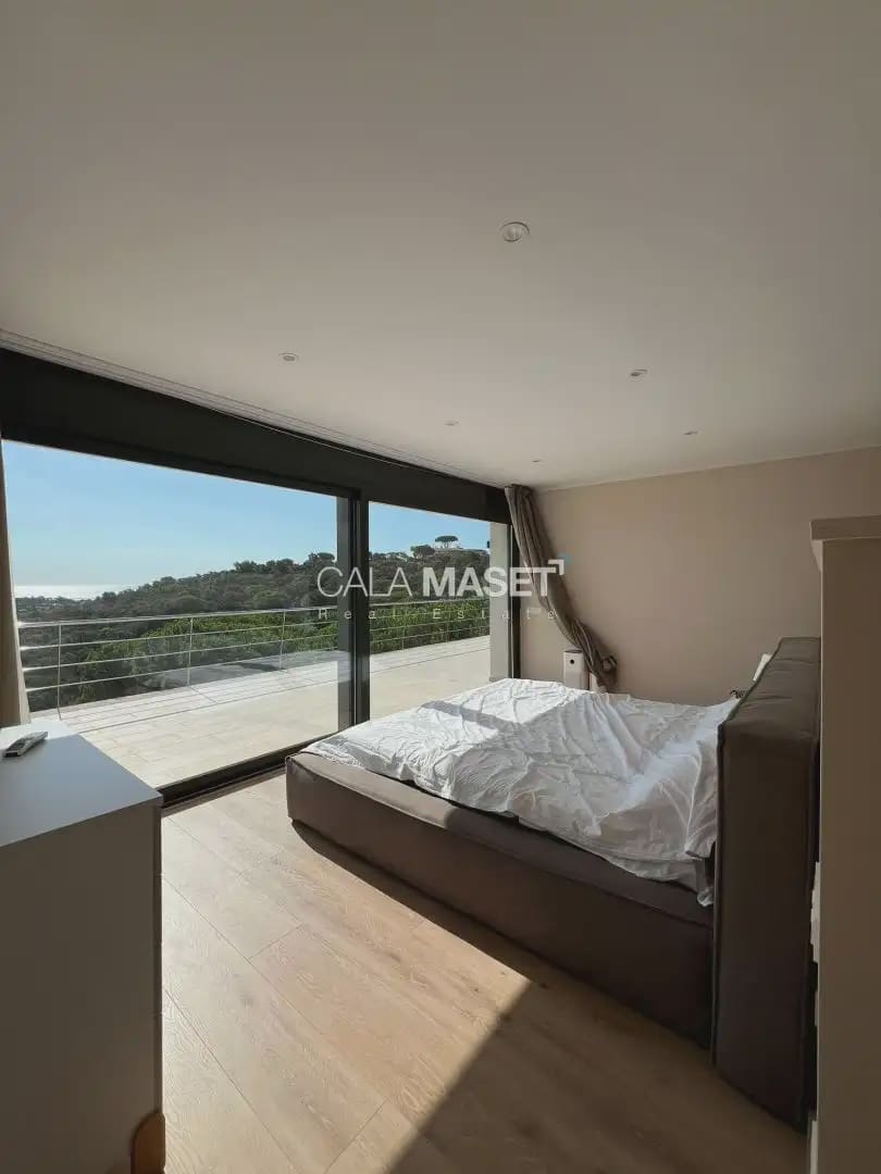 6 bedroom Villa for sale in Sant Feliu de Guixols with pool garage - € 1,800,000 (Ref: 9890875)