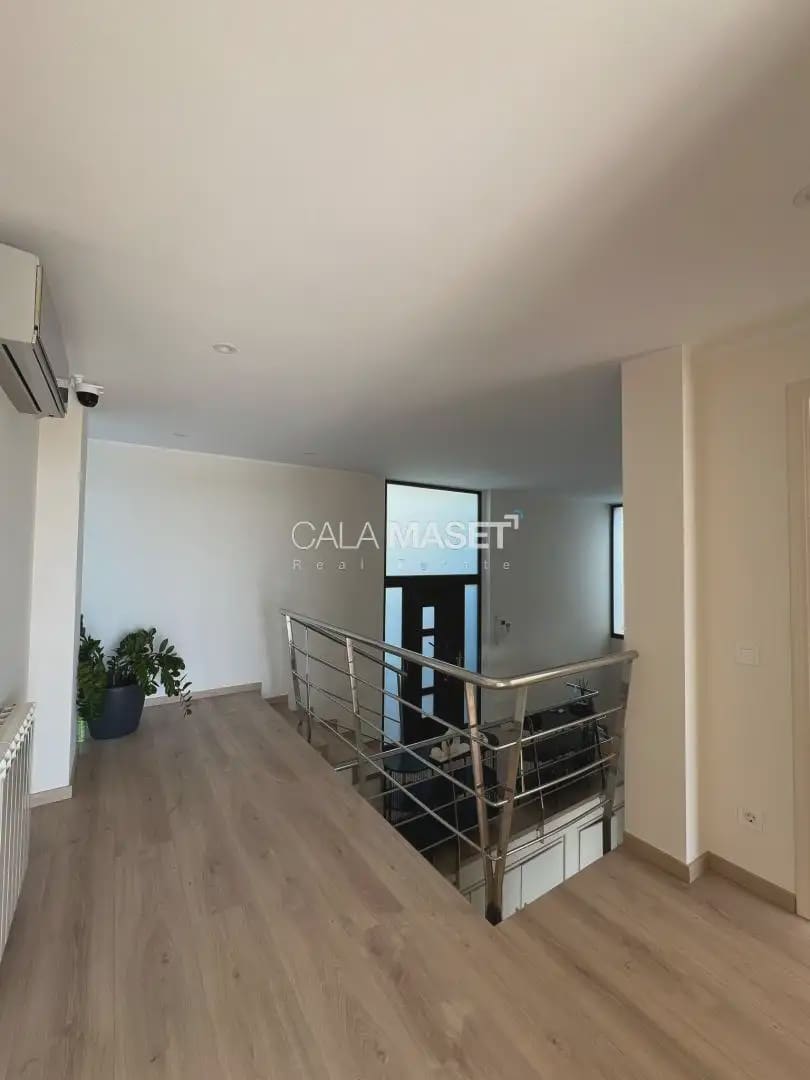 6 bedroom Villa for sale in Sant Feliu de Guixols with pool garage - € 1,800,000 (Ref: 9890875)