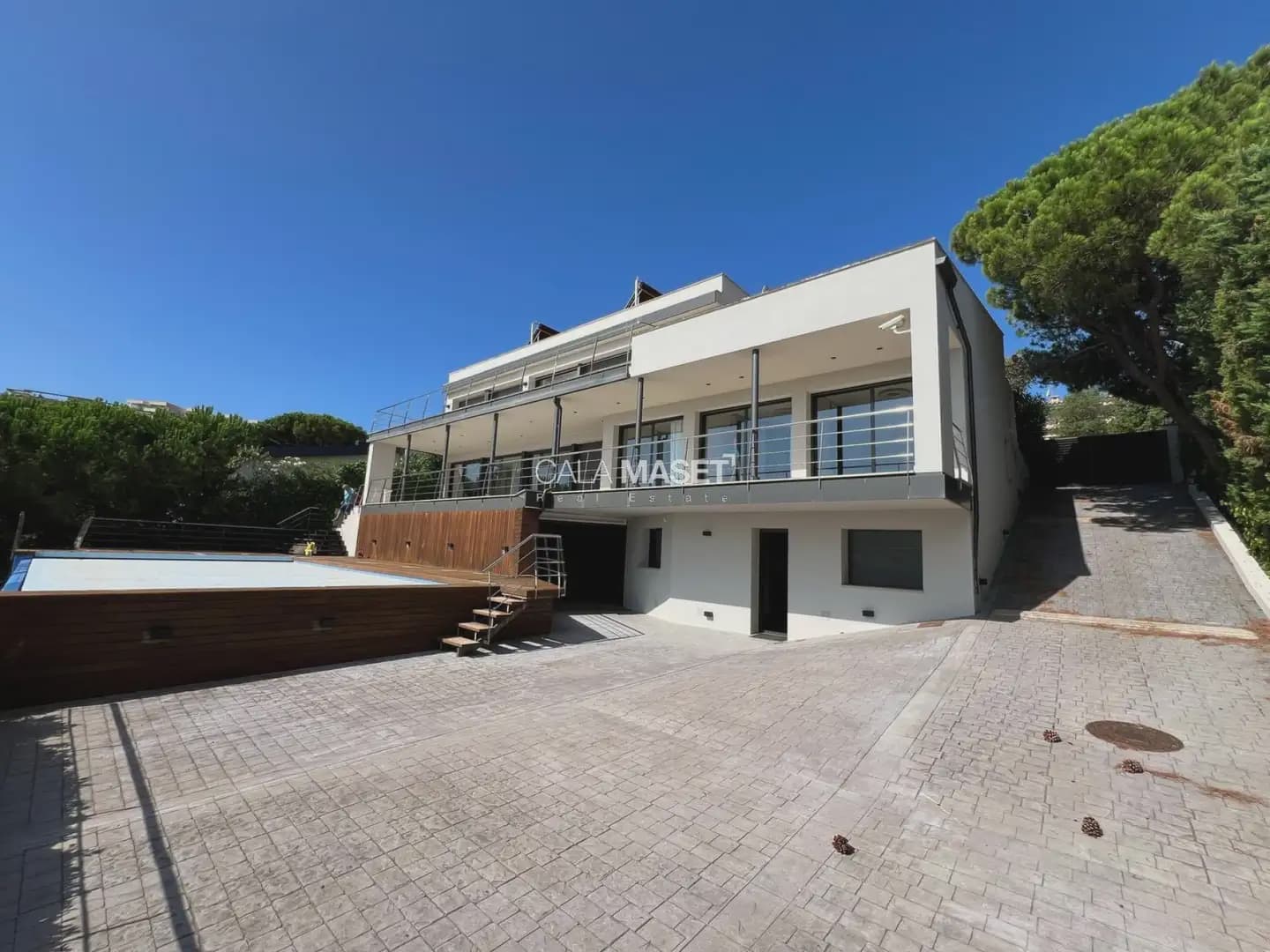 6 bedroom Villa for sale in Sant Feliu de Guixols with pool garage - € 1,800,000 (Ref: 9890875)
