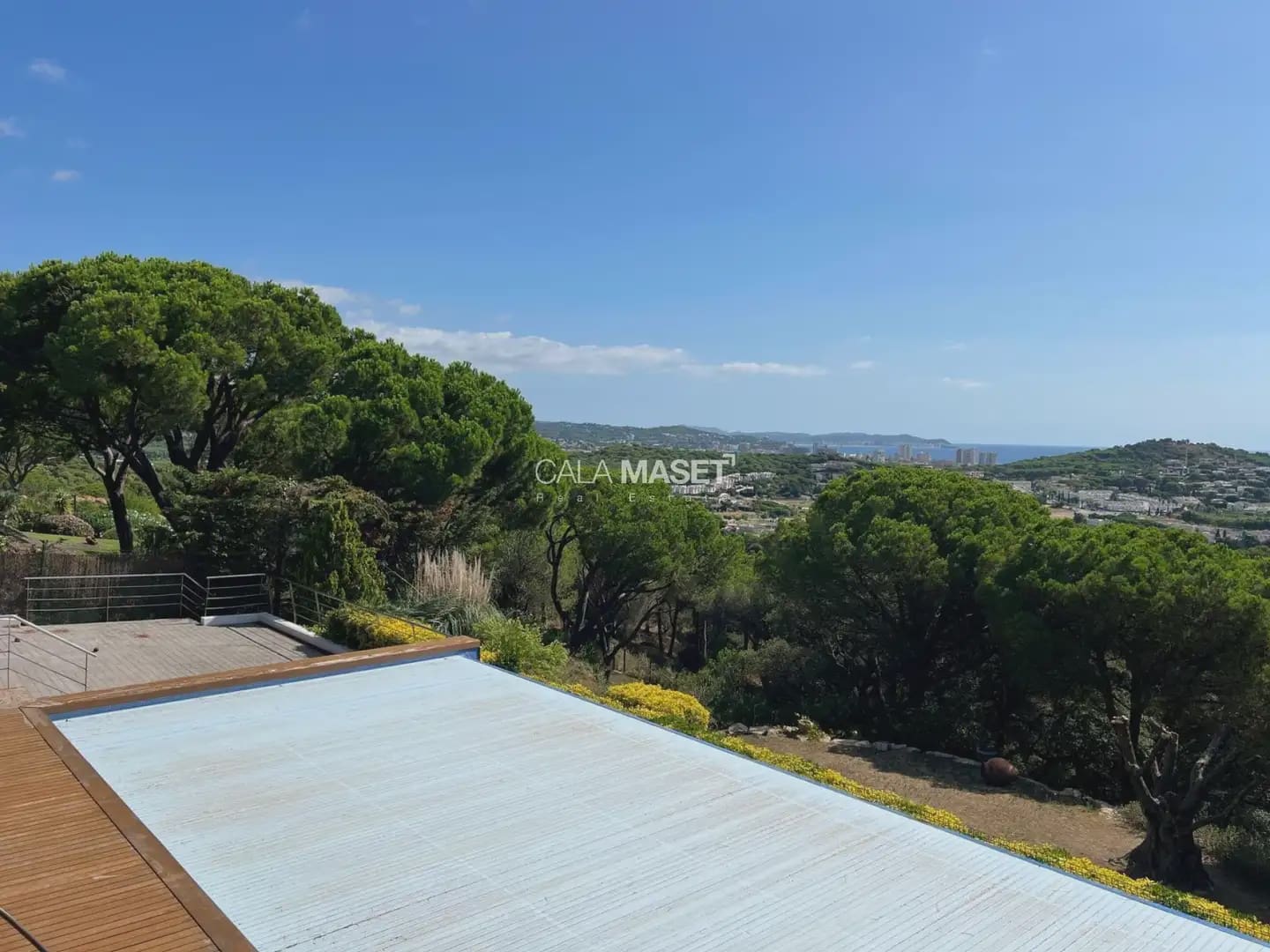 6 bedroom Villa for sale in Sant Feliu de Guixols with pool garage - € 1,800,000 (Ref: 9890875)