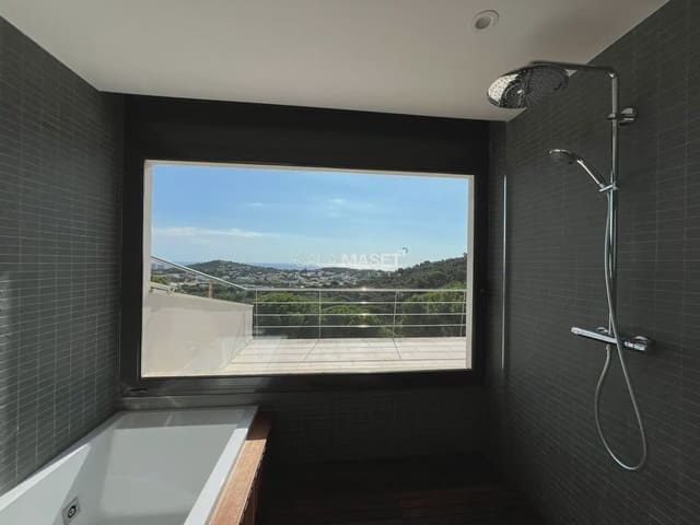 6 bedroom Villa for sale in Sant Feliu de Guíxols with pool garage - € 1,800,000 (Ref: 9890875)