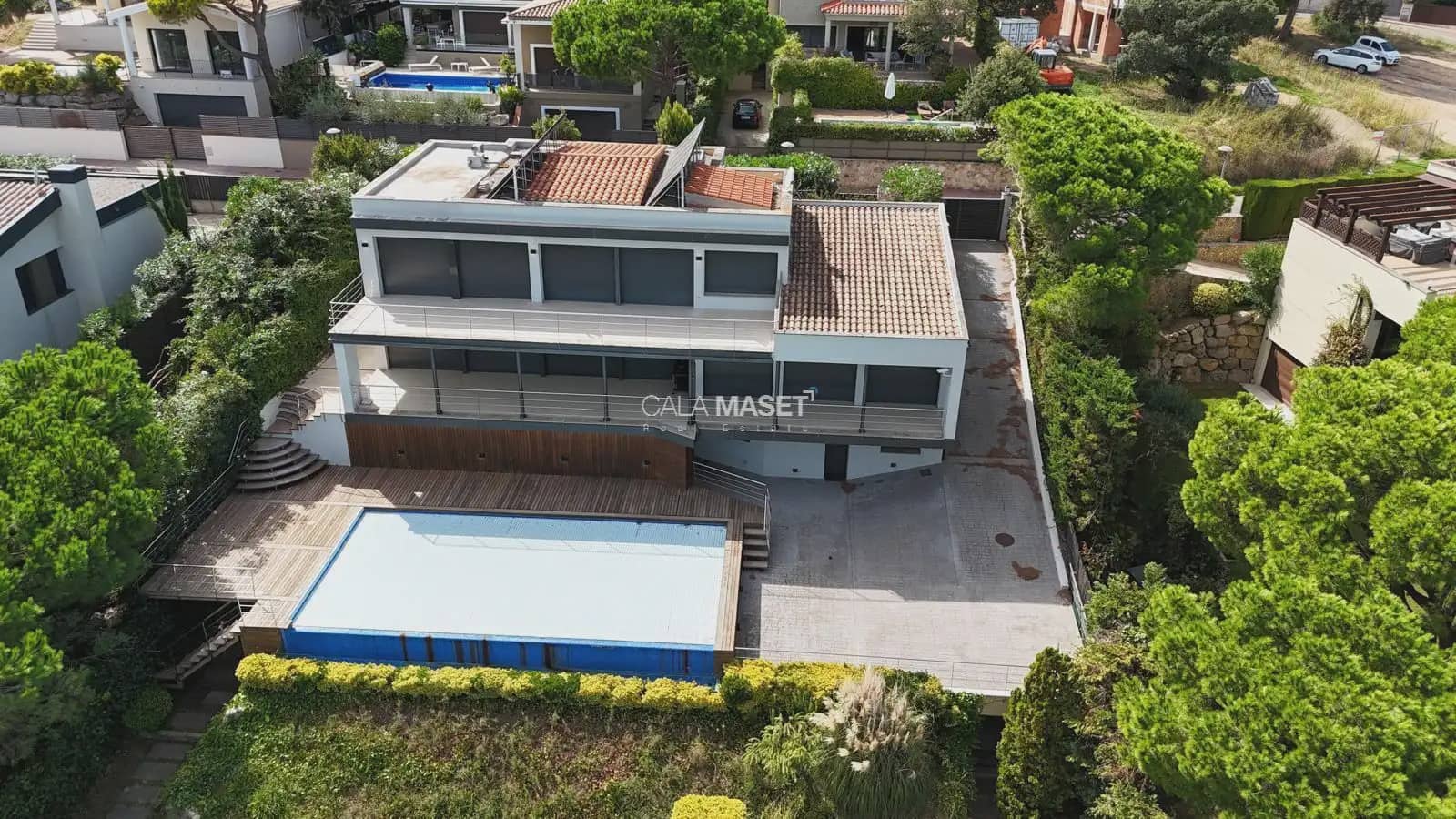 6 bedroom Villa for sale in Sant Feliu de Guixols with pool garage - € 1,800,000 (Ref: 9890875)
