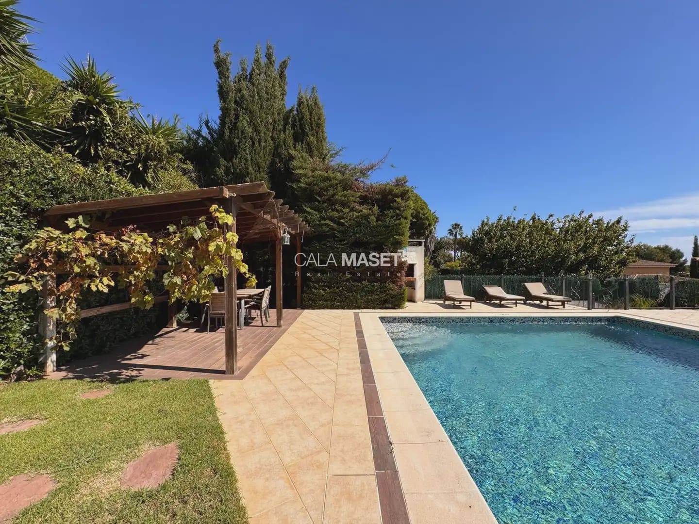 5 Zimmer Villa zu verkaufen in Calonge i Sant Antoni mit Garage - 1.850.000 € (Ref: 9890876)