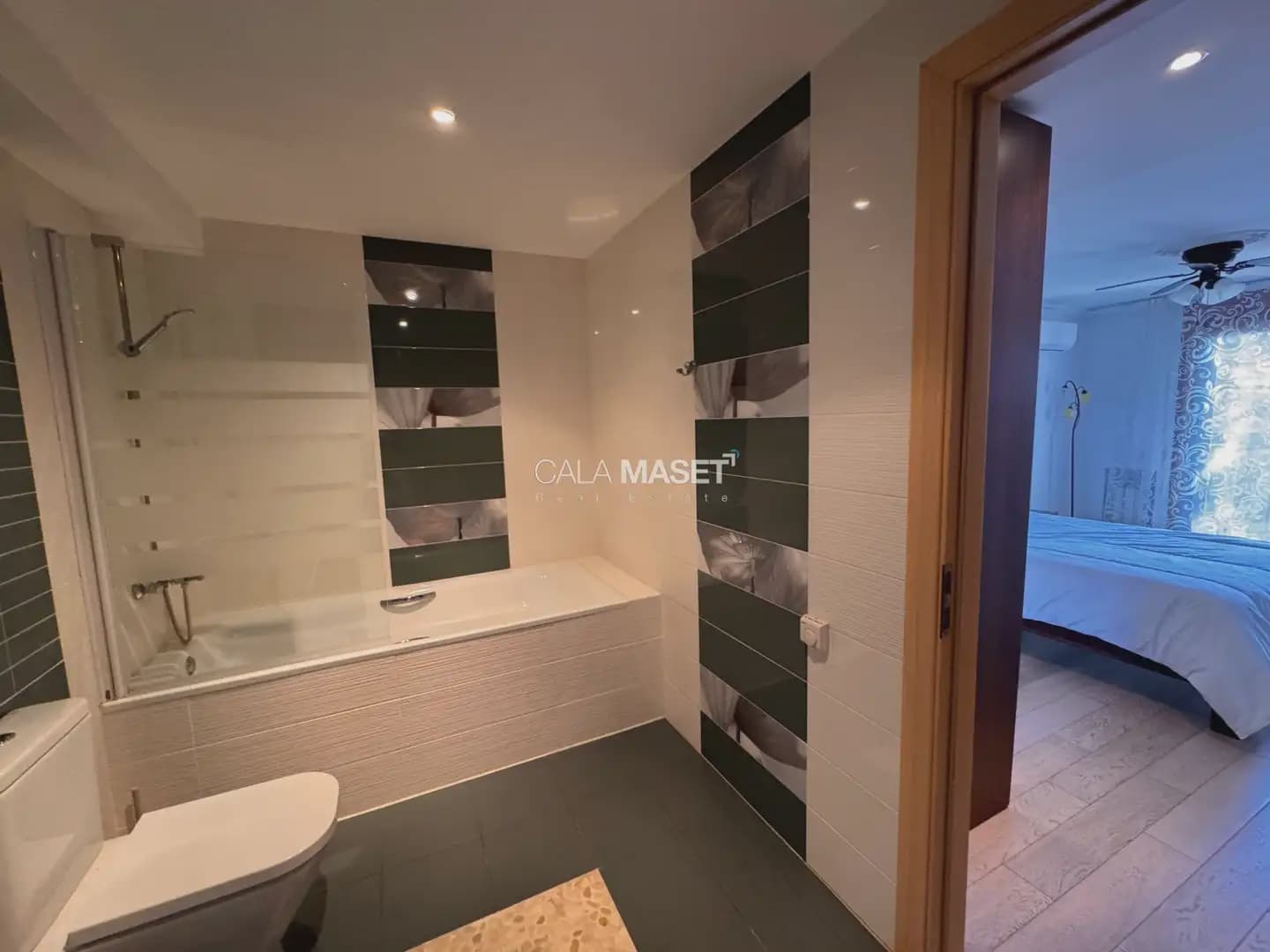 5 Zimmer Villa zu verkaufen in Calonge i Sant Antoni mit Garage - 1.850.000 € (Ref: 9890876)