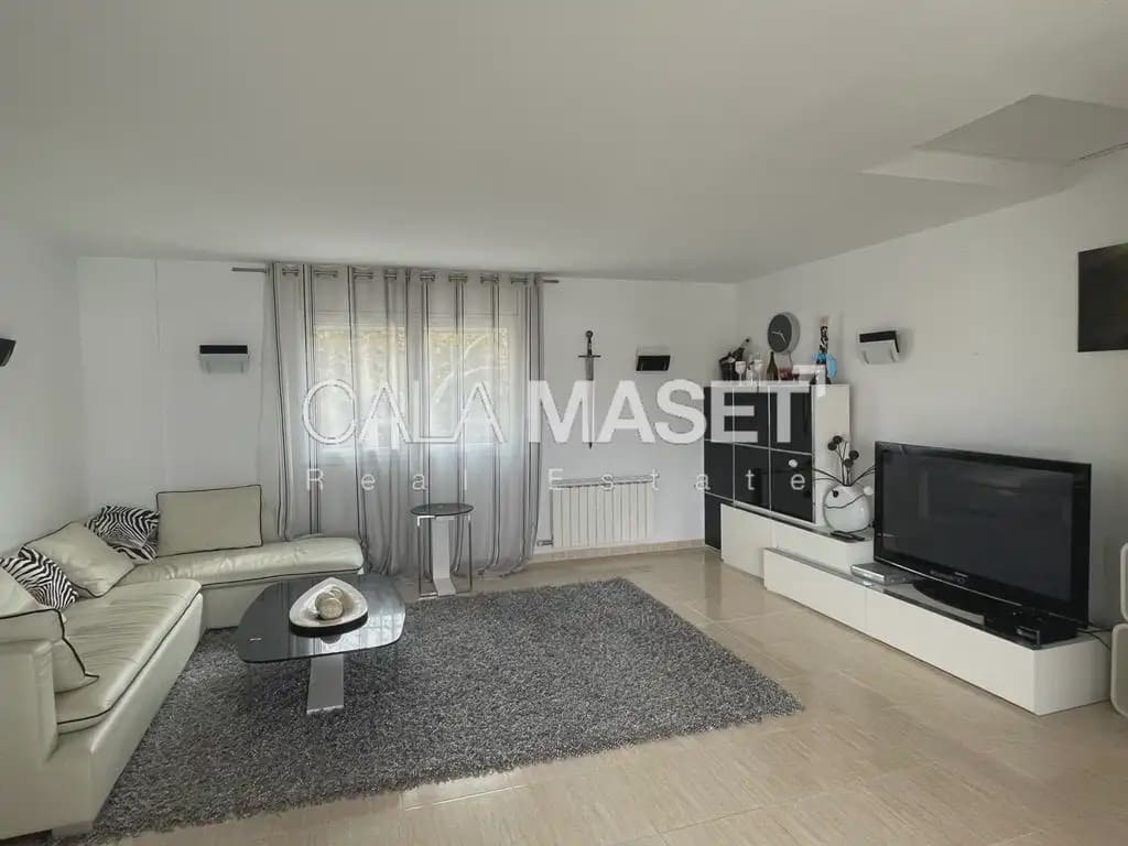 3 sypialnia Penthouse na sprzedaż w Castell d'Aro z garażem - 580 000 € (Ref: 9890881)