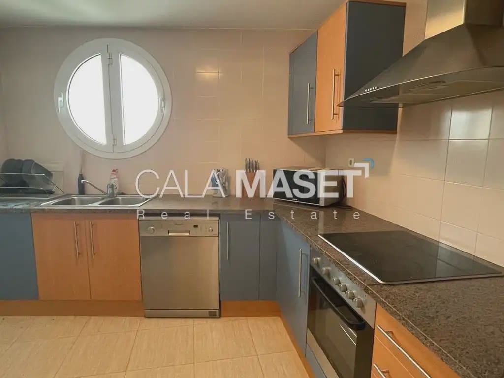 3 sypialnia Penthouse na sprzedaż w Castell d'Aro z garażem - 580 000 € (Ref: 9890881)
