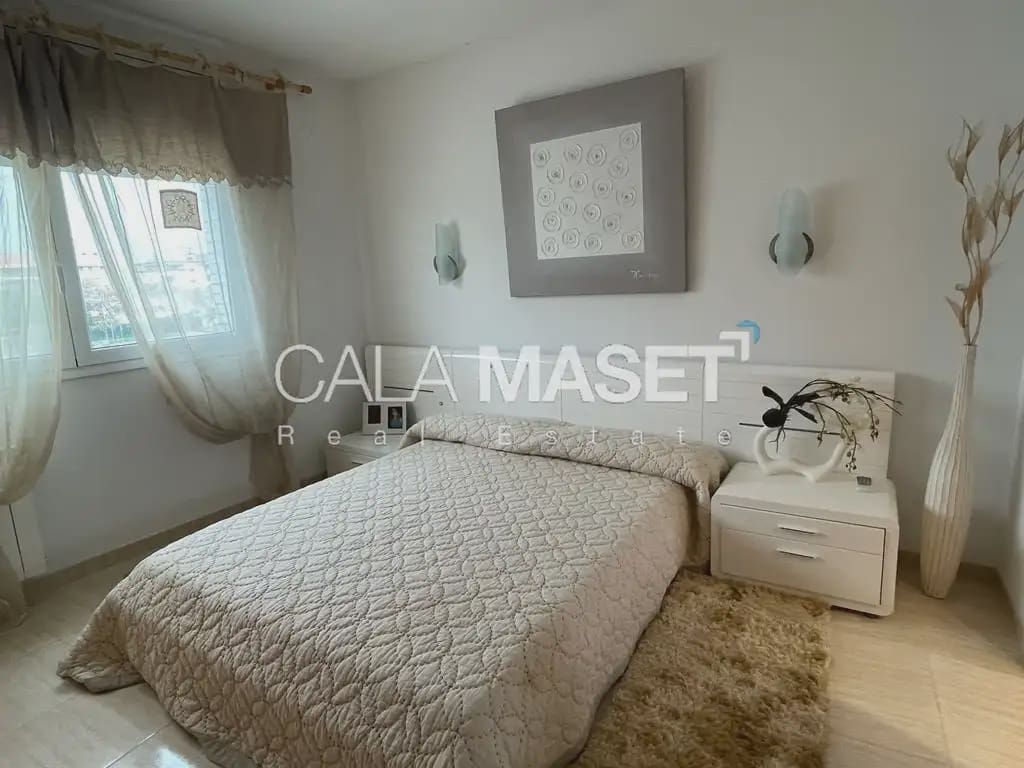 3 sypialnia Penthouse na sprzedaż w Castell d'Aro z garażem - 580 000 € (Ref: 9890881)