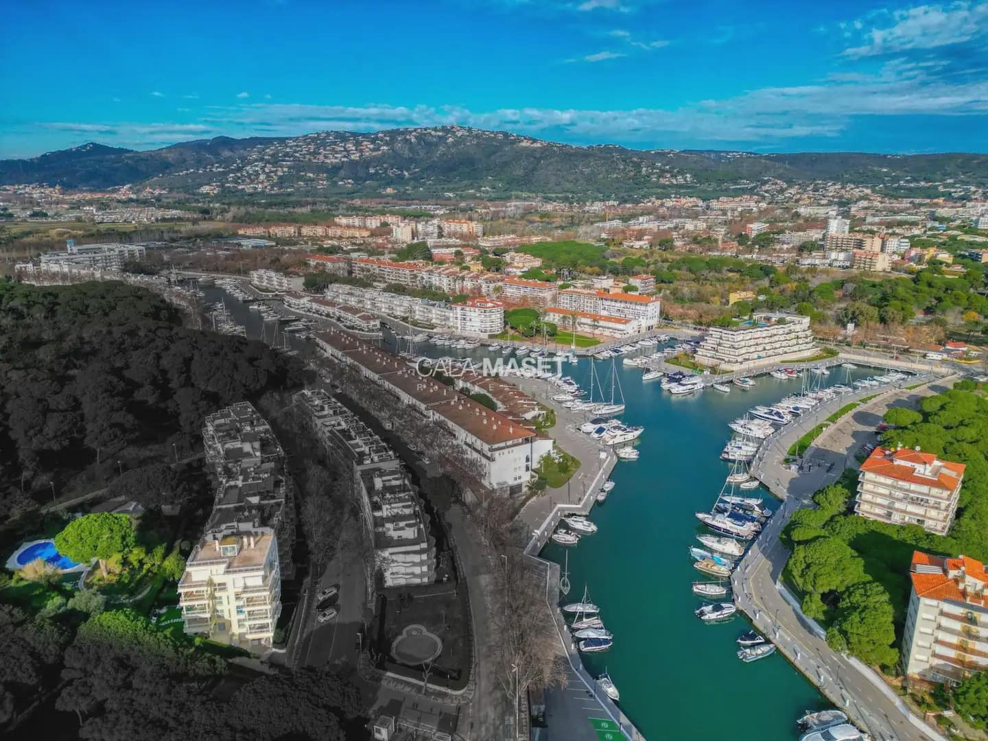 3 soveværelse Lejlighed til salg i Platja d'Aro med garage - € 498.000 (Ref: 9890883)