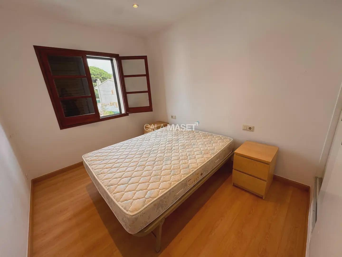 2 sypialnia Apartament do wynajęcia w S'Agaro z basenem garażem - 4 500 € (Ref: 9890884)