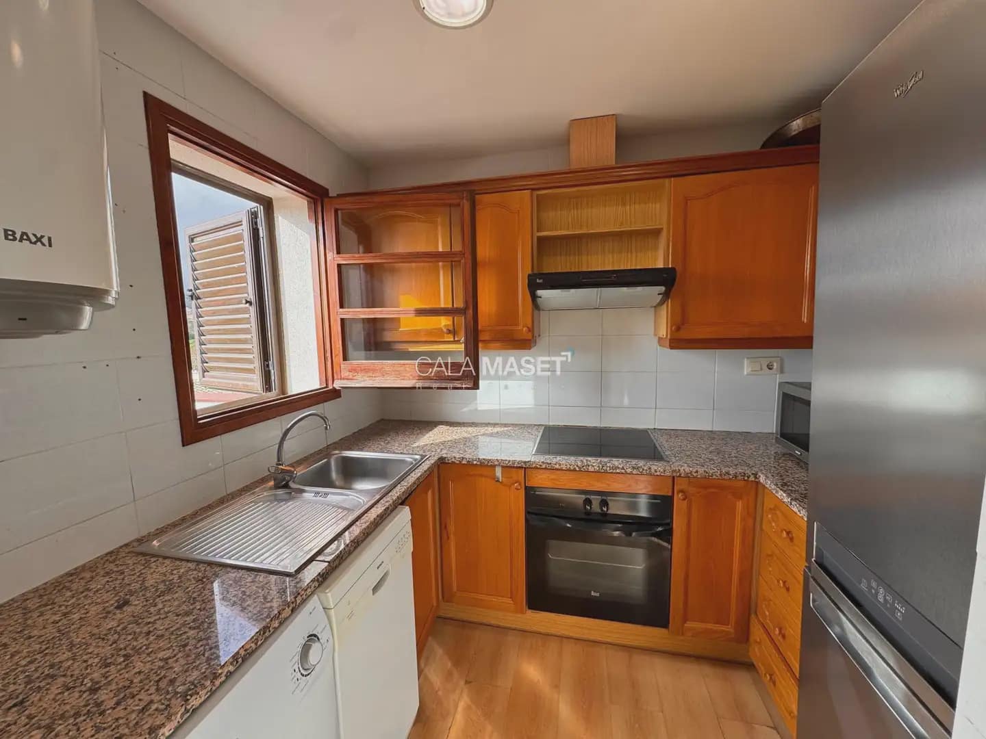 2 sypialnia Apartament do wynajęcia w S'Agaro z basenem garażem - 4 500 € (Ref: 9890884)