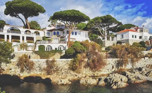 3 soverom Leilighet til salgs i S'Agaro med svømmebasseng garasje - € 795 000 (Ref: 9890891)