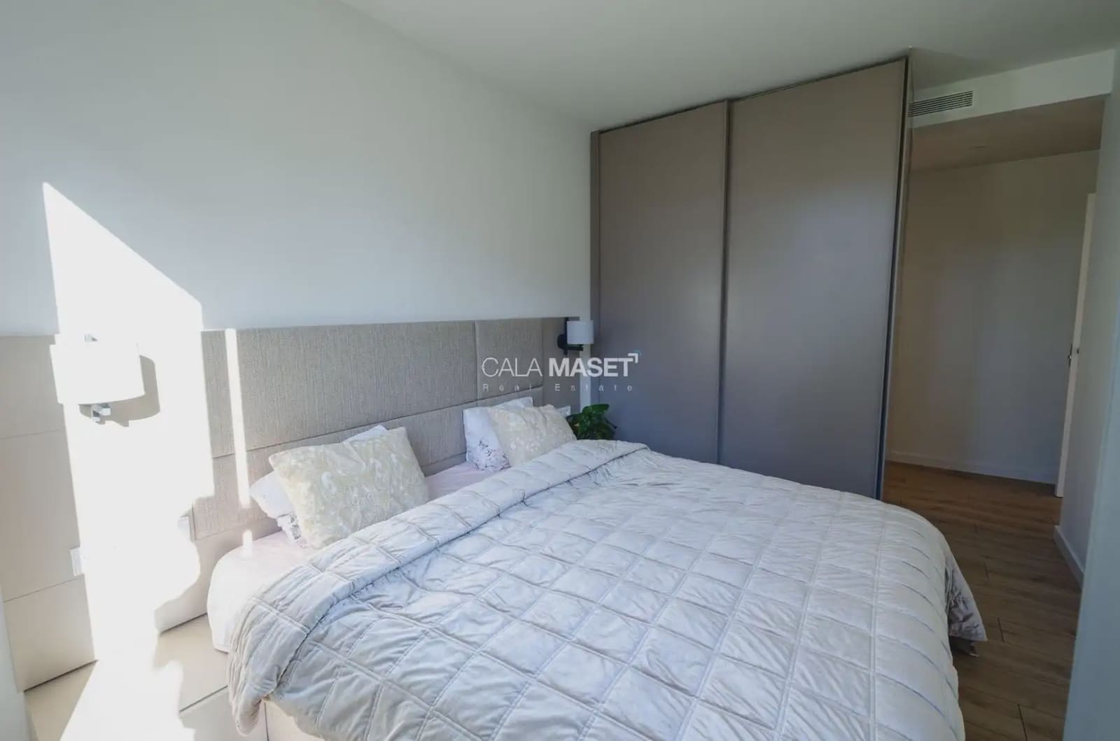 3 soverom Leilighet til salgs i S'Agaro med svømmebasseng garasje - € 795 000 (Ref: 9890891)