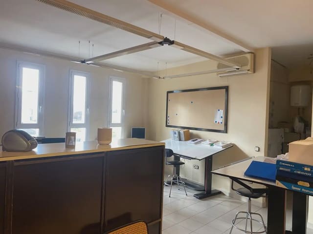 Office for rent in Platja d'Aro, Castell-Platja d'Aro - € 800 (Ref: 9890893)