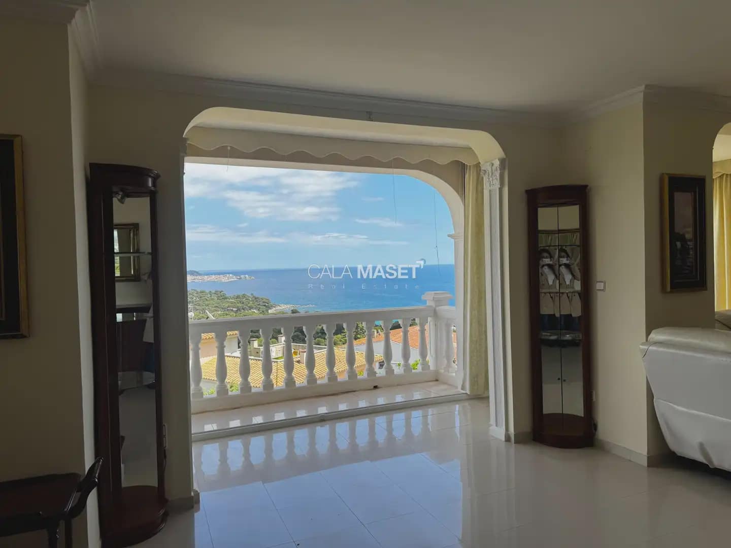 7 soverom Villa til salgs i Calonge i Sant Antoni med svømmebasseng garasje - € 1 160 000 (Ref: 9890897)