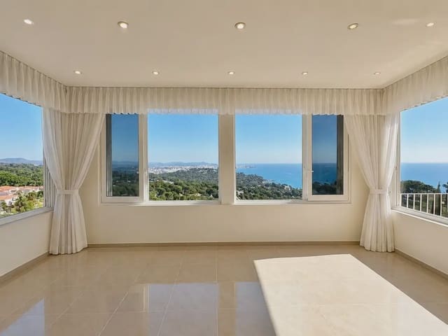 7 soverom Villa til salgs i Calonge i Sant Antoni med svømmebasseng garasje - € 1 160 000 (Ref: 9890897)