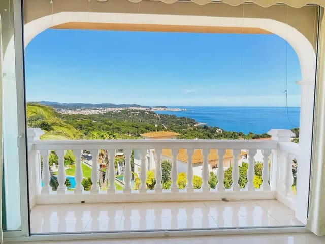 7 soverom Villa til salgs i Calonge i Sant Antoni med svømmebasseng garasje - € 1 160 000 (Ref: 9890897)