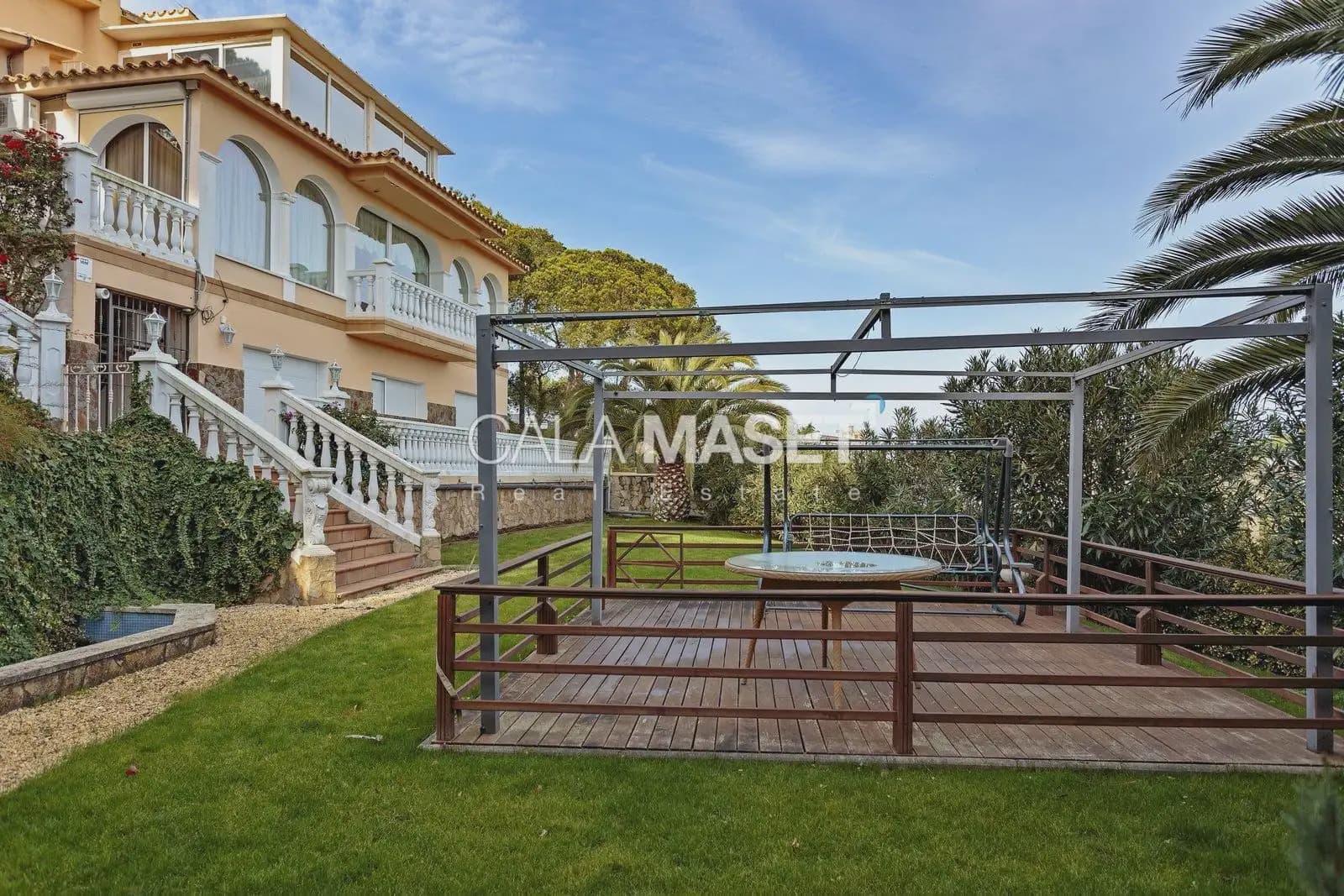 7 soverom Villa til salgs i Calonge i Sant Antoni med svømmebasseng garasje - € 1 160 000 (Ref: 9890897)