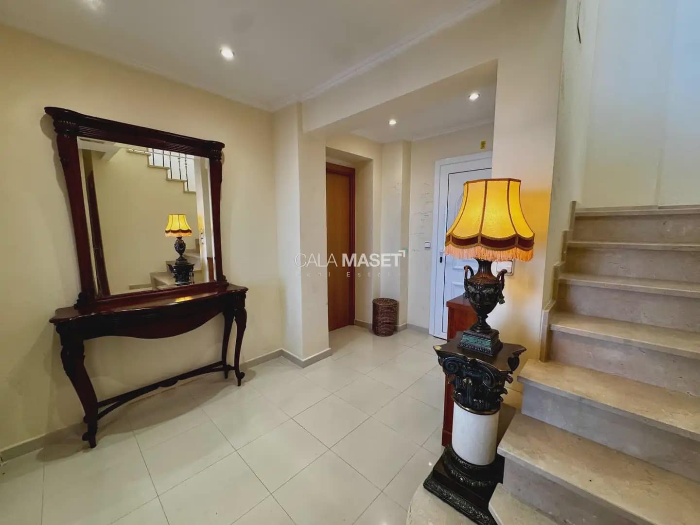 7 soverom Villa til salgs i Calonge i Sant Antoni med svømmebasseng garasje - € 1 160 000 (Ref: 9890897)